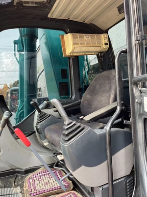 上海で1.1m3のバケツ容量と20000KGの重量を持つ中古KOBELCO SK200掘削機