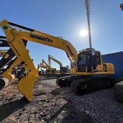 中古掘削機 KOMATSU PC210-8 労働時間が少ない状態で