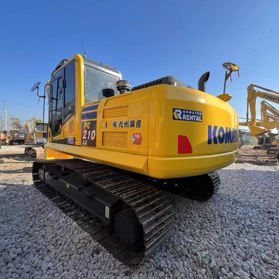 中古掘削機 KOMATSU PC210-8 労働時間が少ない状態で