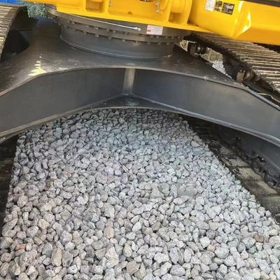 中古掘削機 KOMATSU PC210-8 労働時間が少ない状態で