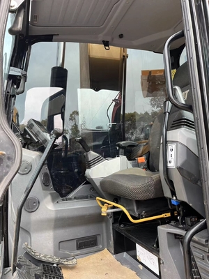 CAT 307.5 日本製 中古ミニ掘削機 7500KG 機械重量