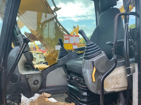 非常な状態 低労働時間 0-2000 の使用キャタピラー掘削機 CAT 318D