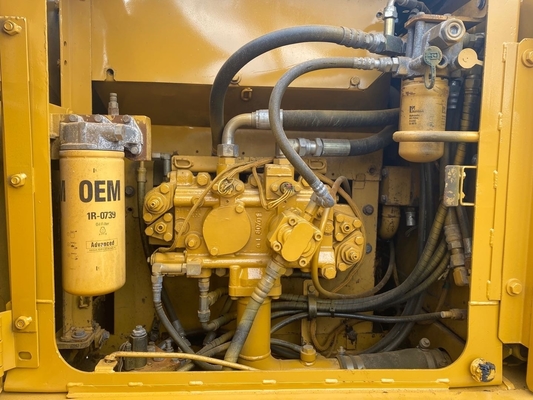 非常な状態 低労働時間 0-2000 の使用キャタピラー掘削機 CAT 318D