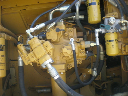 2021年 中古 カタピラー 掘削機 CAT 330D マシン 20000 KG 状態良好