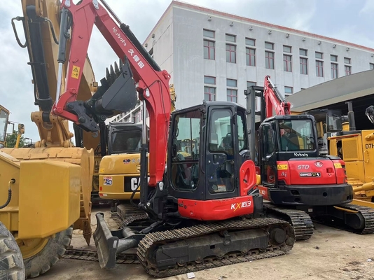 状態は良好です 3トンの稼働重量を持つ古着掘削機 Kubota KX163-5