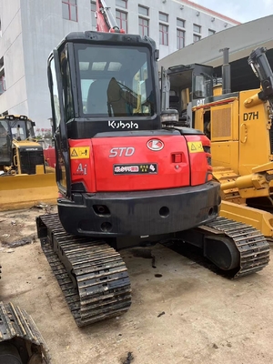 状態は良好です 3トンの稼働重量を持つ古着掘削機 Kubota KX163-5