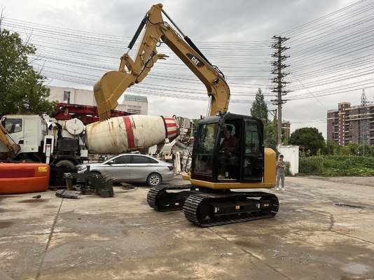 良い状態で使用されたカターピラー掘削機 CAT 307E2 日本エンジンのホイール掘削機