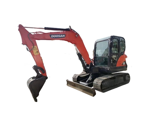 ドーサン DX60 中古掘削機 6トンの稼働重量