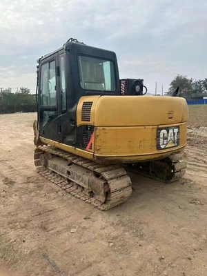 日本製の古き重用機器 Cat307D クローラー掘削機