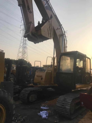 Caterpillar バイト時間も短くて 0.8m3 のバケツ容量で 320CU の古用掘削機