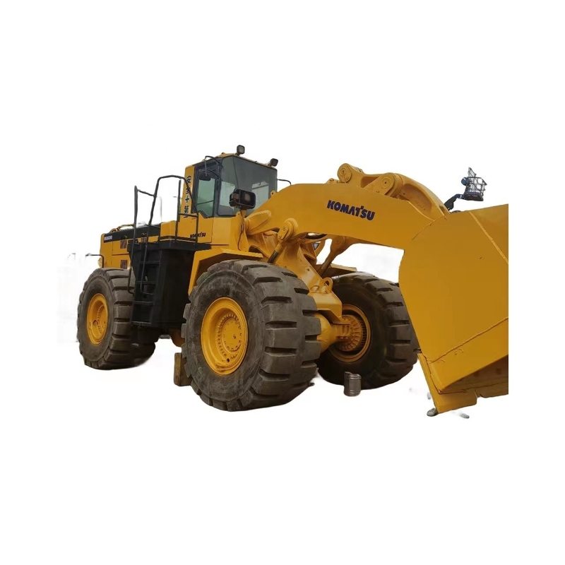 日本製のJCBエンジン付きのコマツーWA600