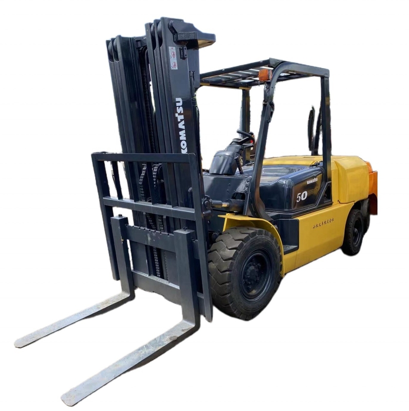 ほぼ5トンのKOMATSU FD50 FD35 FD40 FD45 EPAエンジン 46KWのパワーを持つ水力フォークリフト