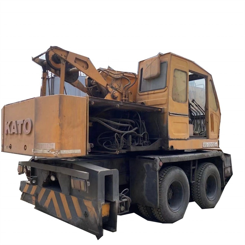 中古 カト NK300E トラッククレーン 30TON マックス 上海で重荷を上げ 良い状態