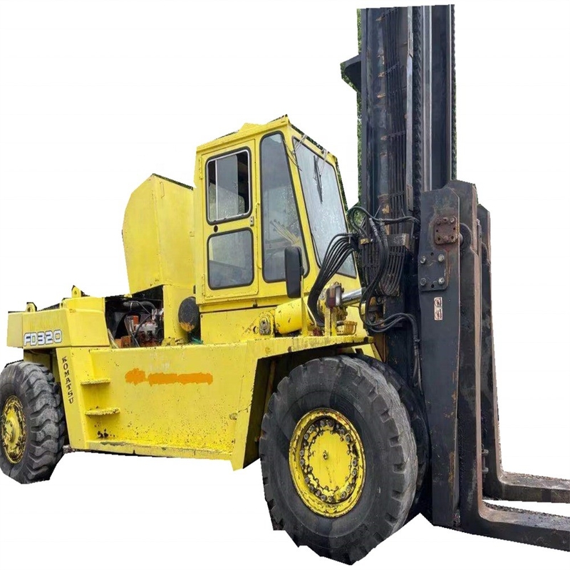 中古 30TON 重荷フォークリフト コマツー FD320 中古 日本原品 倉庫用