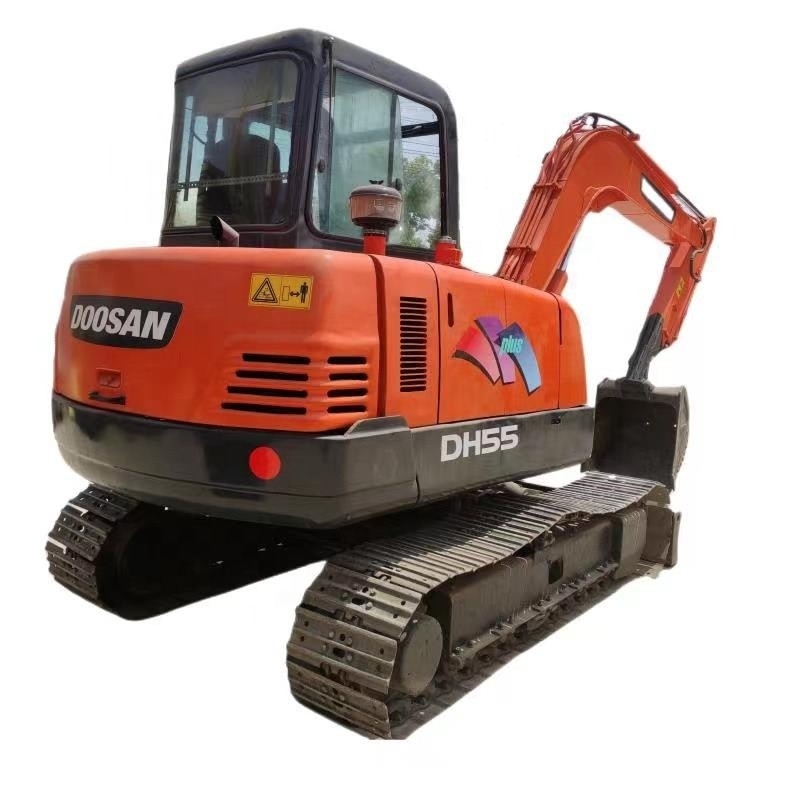 ドーサン DH55 中古 掘削機 68kw オリジナル ペイント 日本 機械 体重 5500 kg 格安
