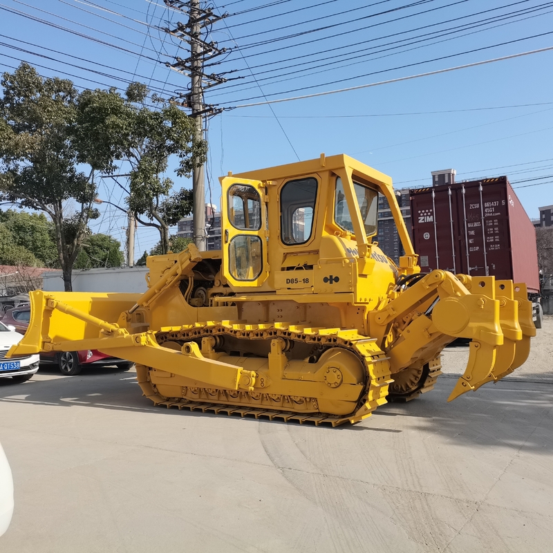 中古のコマツーD85ブルドーザー 機械重量20000KG 状態良好