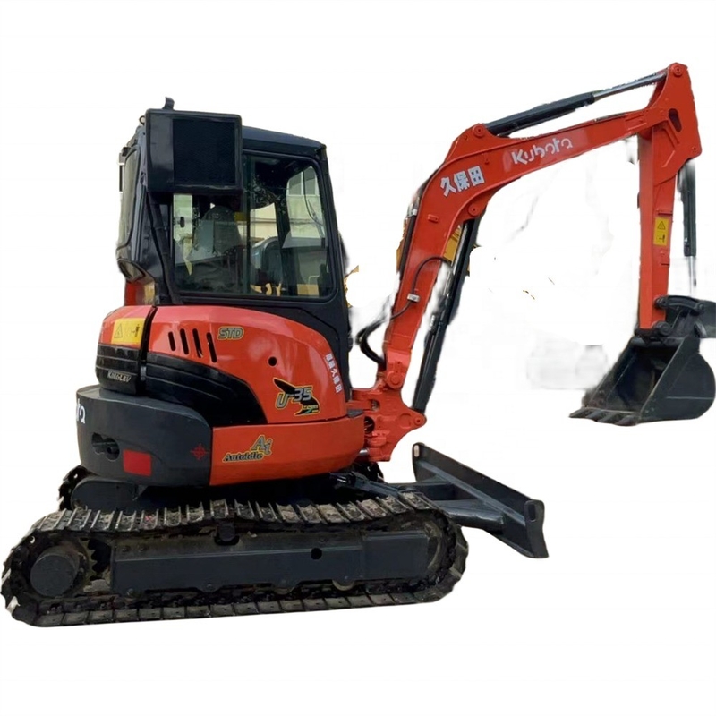 中古水力掘削機 クボタ U35 クローラー設計と低労働時間